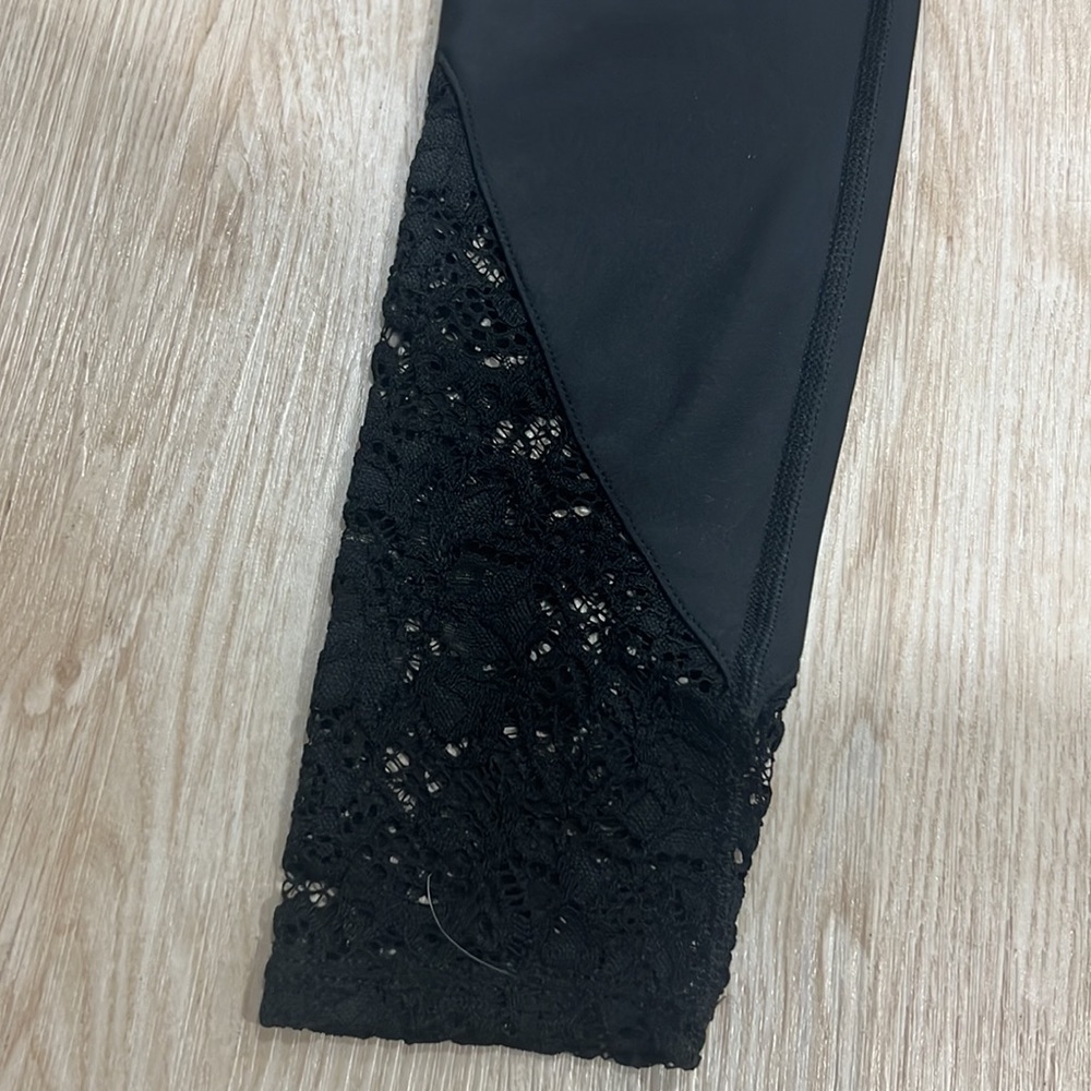 Celestine Black/lace legging